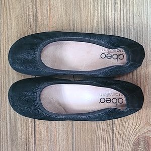Abeo Black Flats